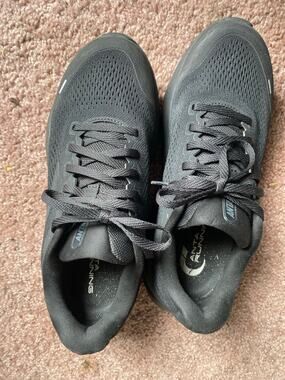 Atra black running shoes 8.5 women’s